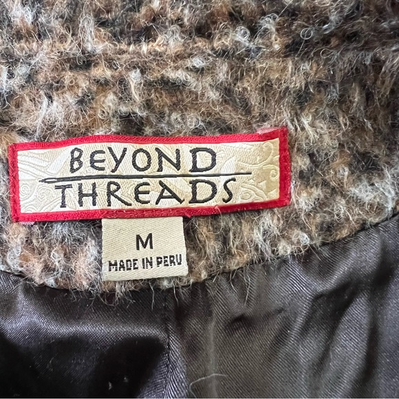 Beyond Threads Medium Alpaca Wool Long Vest Sleeveless Jacket Brown Zip - Picture 8 of 8